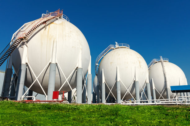 大型储罐底板角焊缝-渗透检测